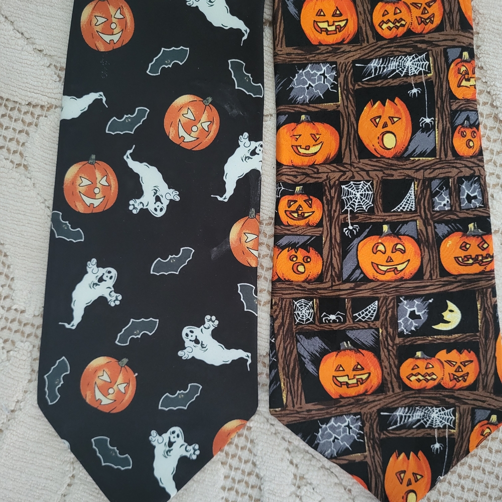 Halloween Pumpkin and Ghost Men's Ties